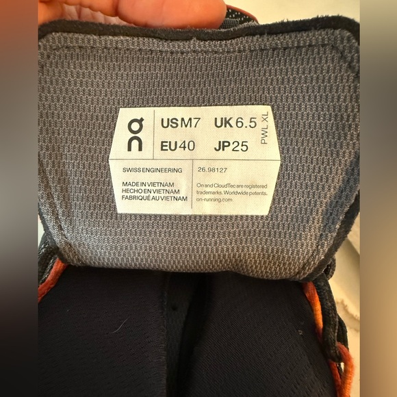 On Cloudnova Men’s Size 7 - Picture 2 of 8